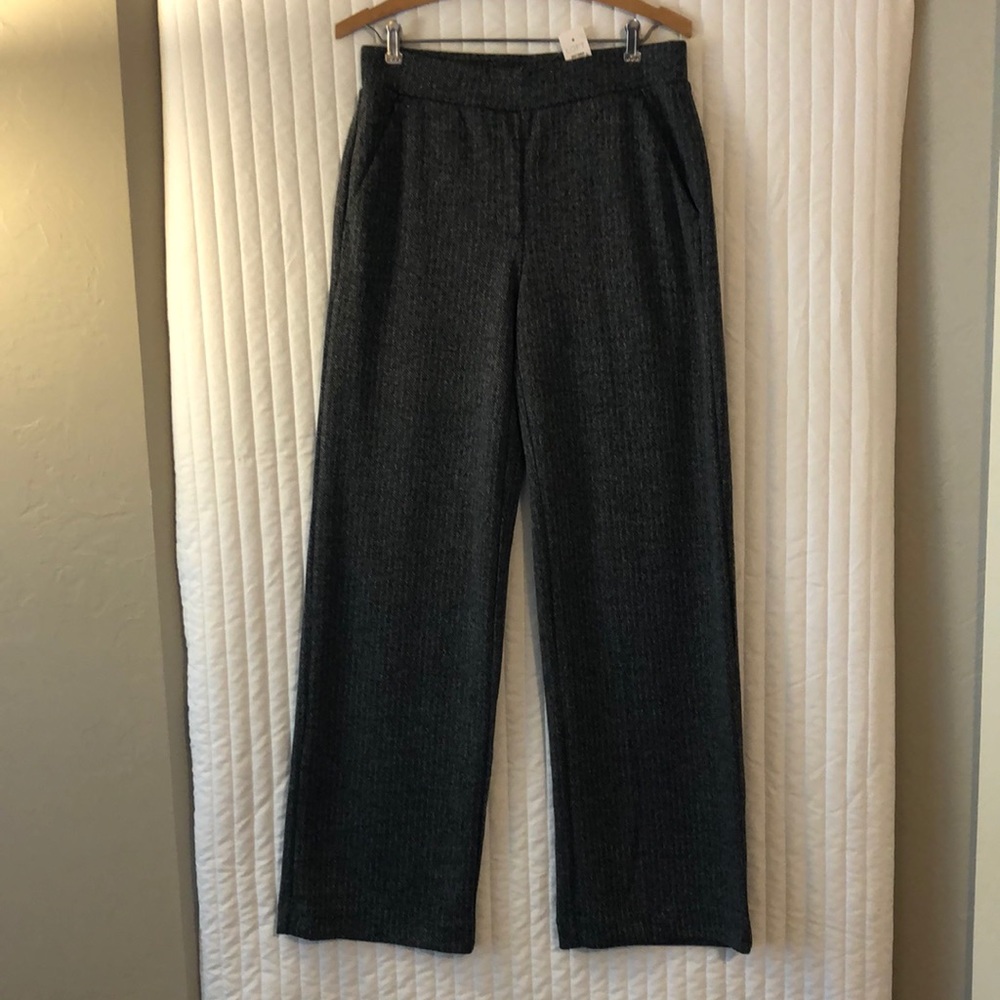 LOFT Pull on Pant size small new with tag